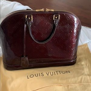 Louis Vuitton alma vernis mm amarante leather